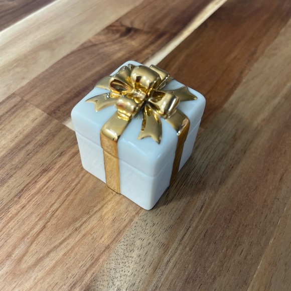 Two Lenox Gold Trinket Box- Vintage Porcelain - Picture 4 of 5